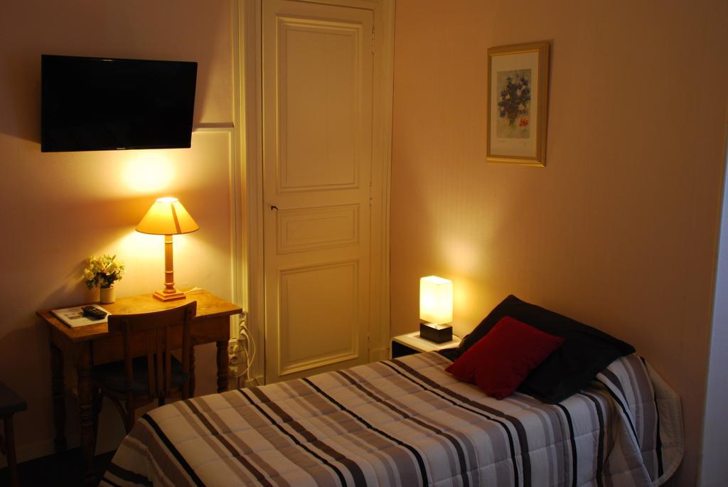 Hotel Richelieu Eaux-Bonnes Δωμάτιο φωτογραφία